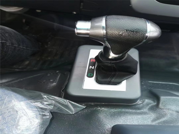 比克纯电动面包冷藏车