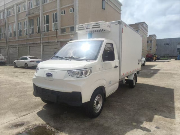 （3.2/3.7米）奇瑞开瑞X3纯电动冷藏车