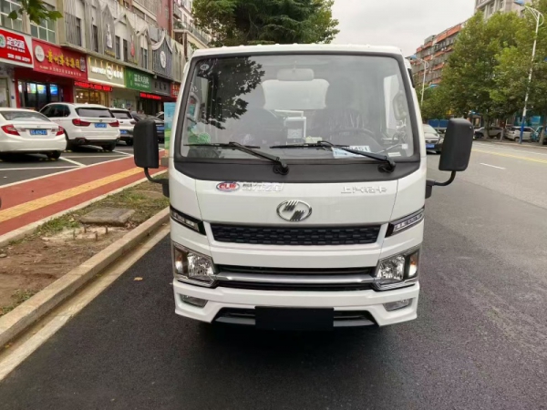 上汽跃进S80柴油版3米5冷藏车（可选地库型）