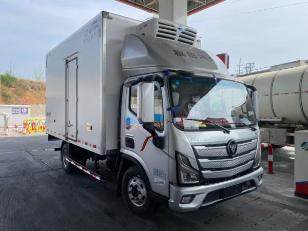 福田欧马可4米2蓝牌冷藏车